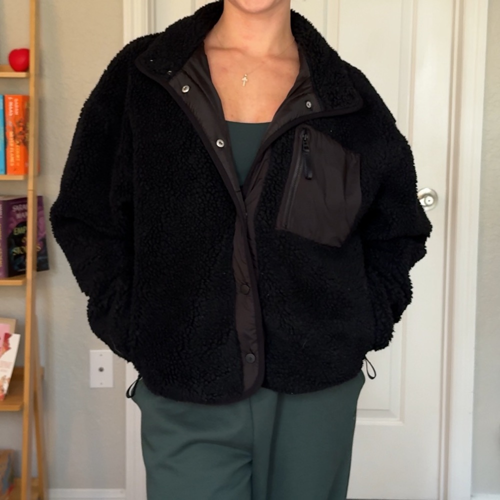 Fabletics ‘Tahoe Teddy’ Sherpa Jacket